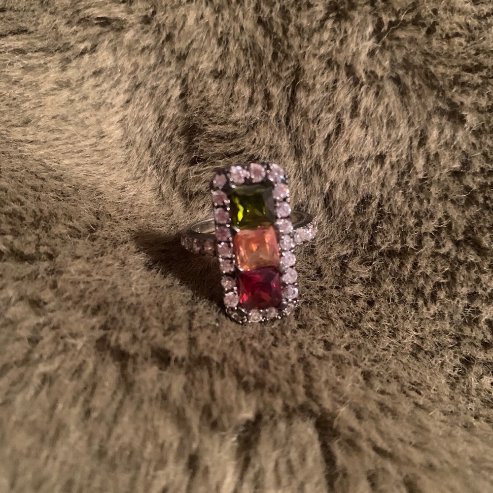 Crystal ring